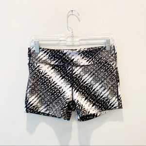 ATHLETA | size small b&w shorts